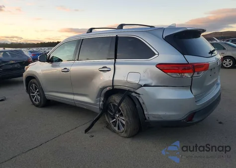 2017 Toyota Highlander Se from USA, damaged, VIN 5TDJZRFH9HS393422